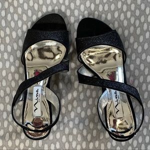 Nina New York black hills shoes